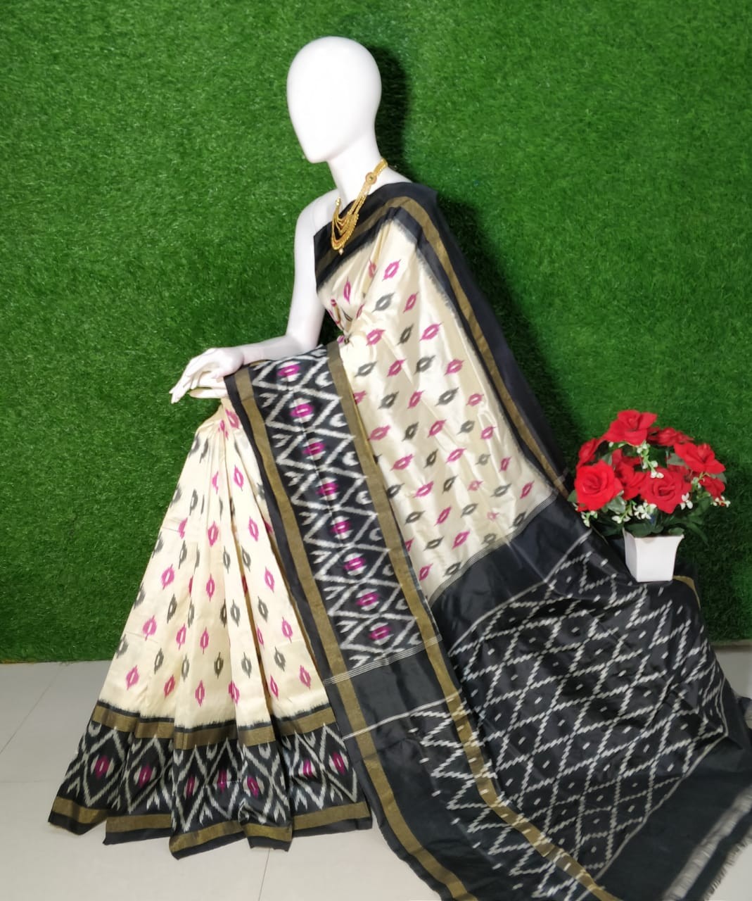 Pochampally Ikkat Silk Saree With  Beautiful Color Combination  IKTP2ZF6LSS