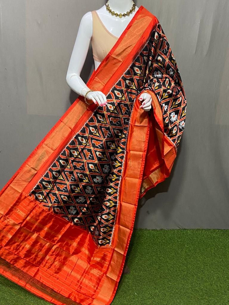 Handwoven Pochampally Ikkat Silk Dupatta with Zari Border_IKTZ9D044SD