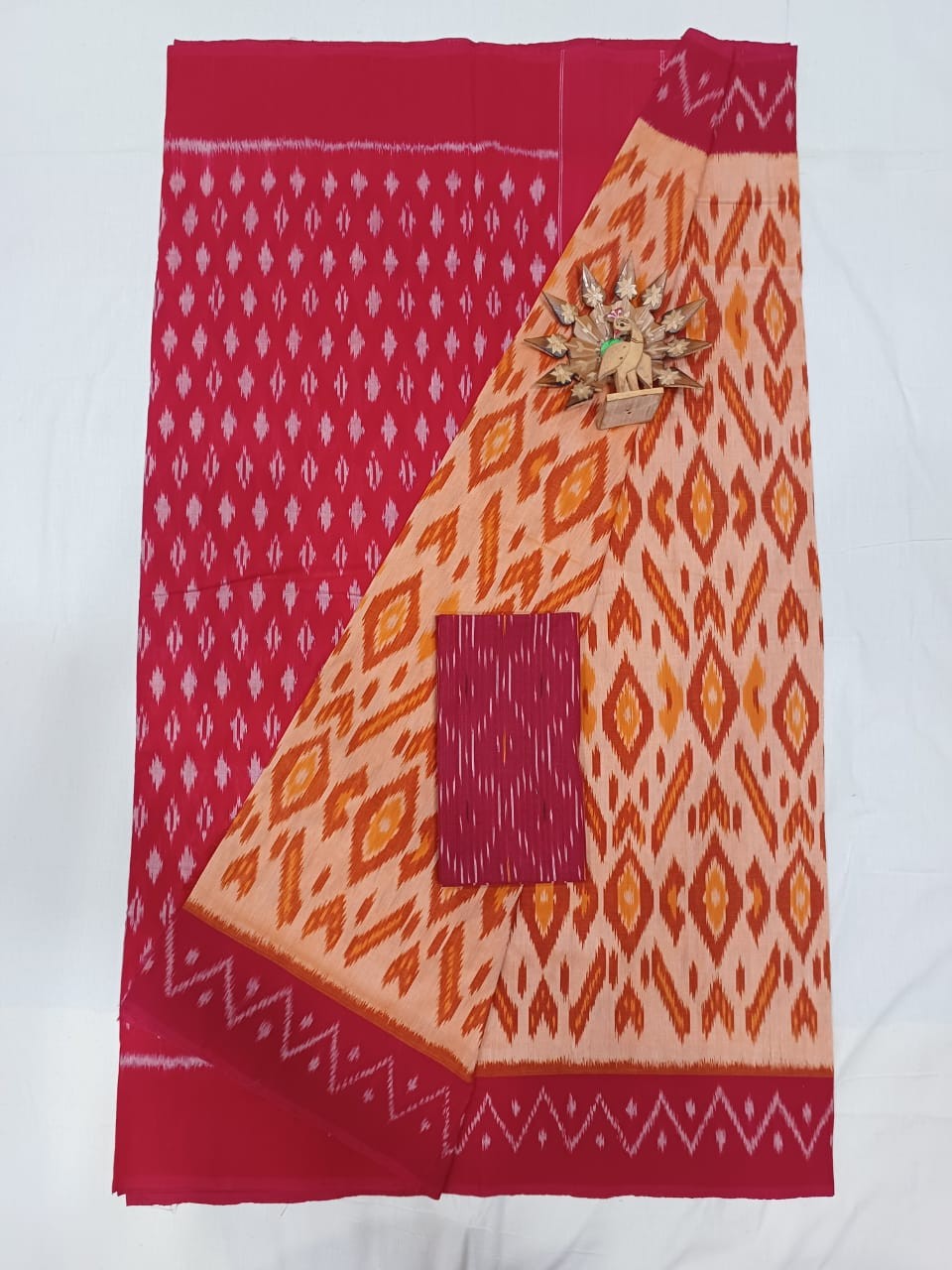 Pochampally Hand woven Ikkat Cotton Saree IKTDL6EE7CS