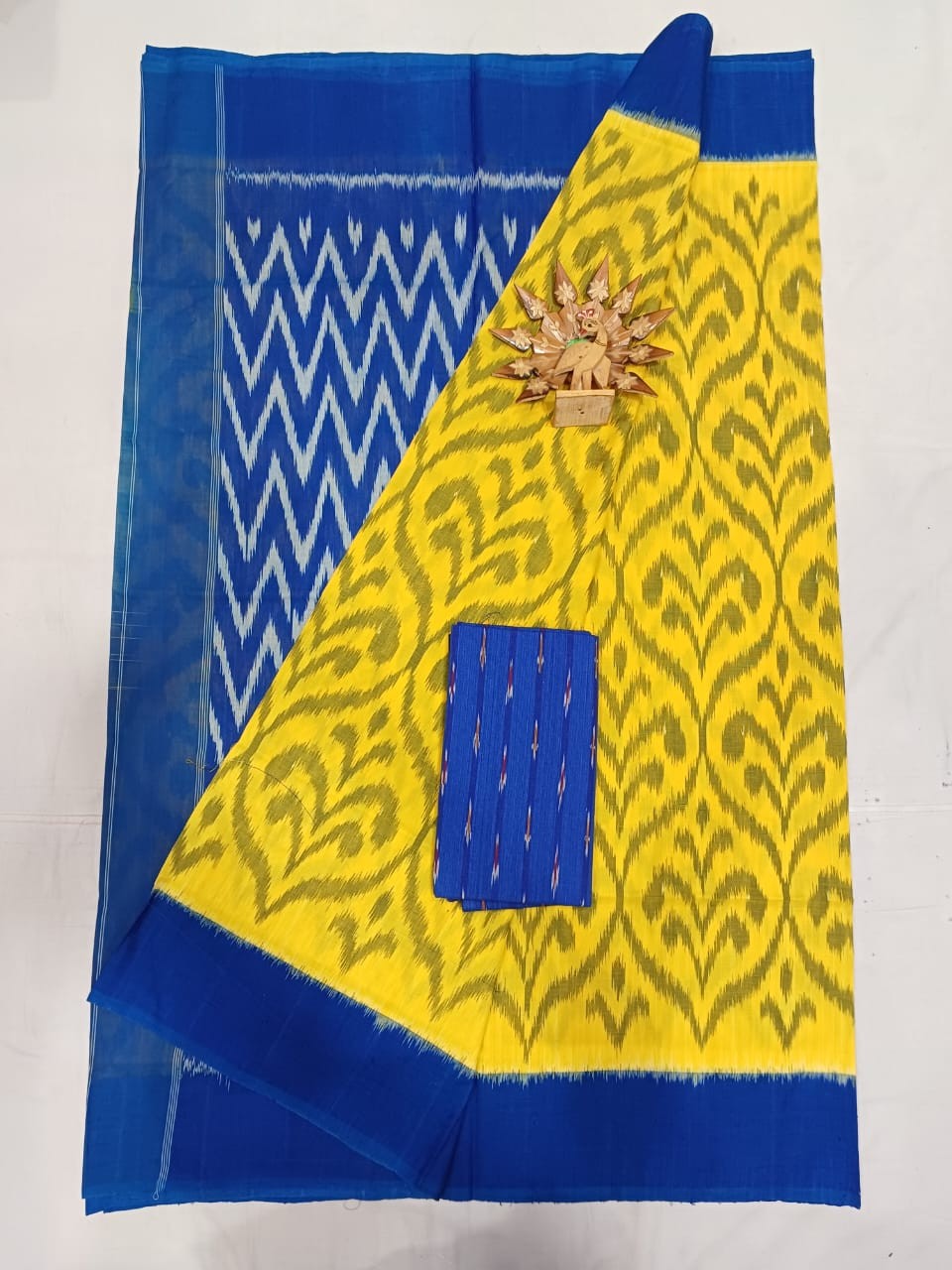 Pochampally Hand woven Ikkat Cotton Saree IKTMM4L0DCS