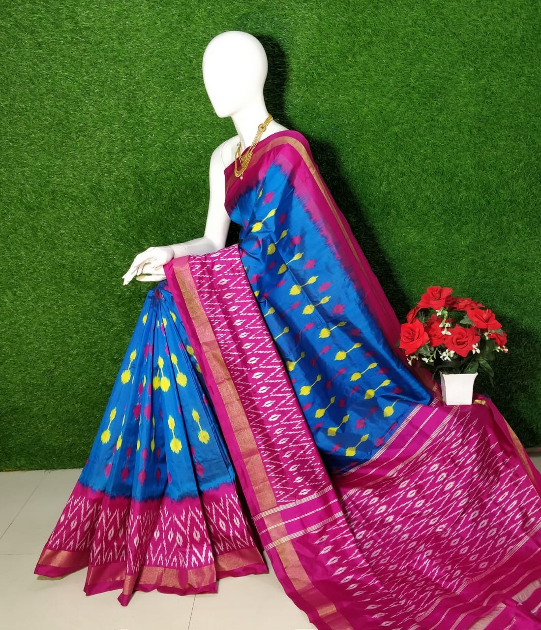 Pochampally Ikkat Silk Saree With  Beautiful Color Combination  IKTRT48K5SS