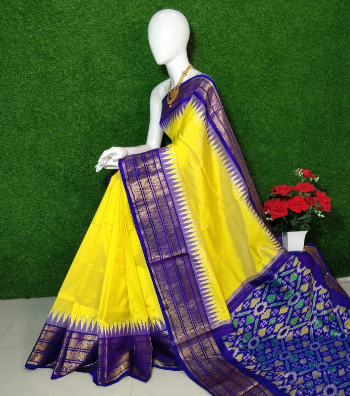 Ganga Jamuna Pochampally Ikkat Silk Saree With Kanchivaram Zari Border IKTA67PCUSS