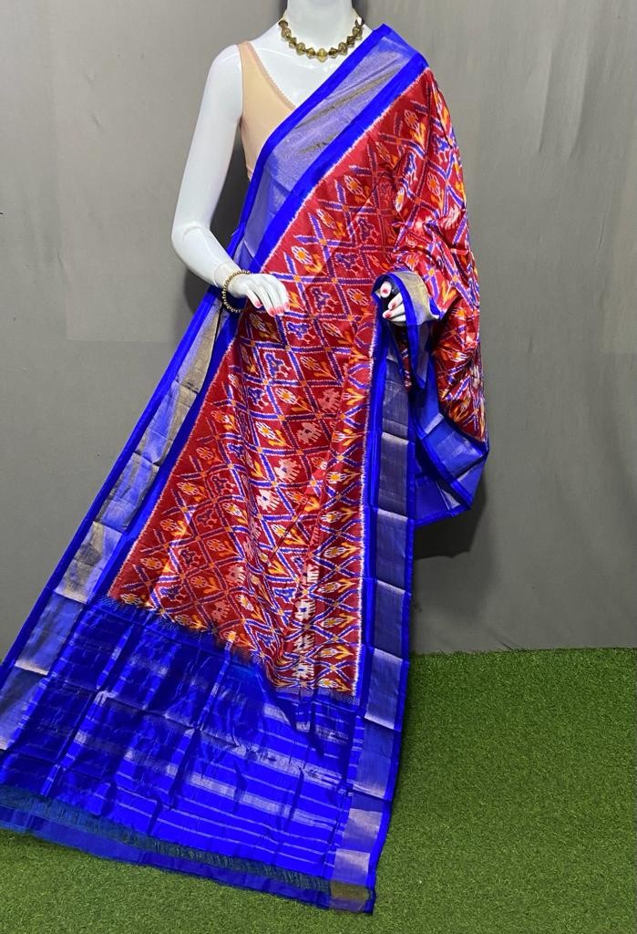 Handwoven Pochampally Ikkat Silk Dupatta with Zari Border_IKTSIOIRCSD