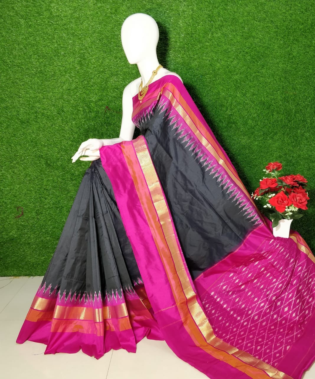 Pochampally Ikkat Silk Saree With  Beautiful Color Combination  IKTXZAMPXSS