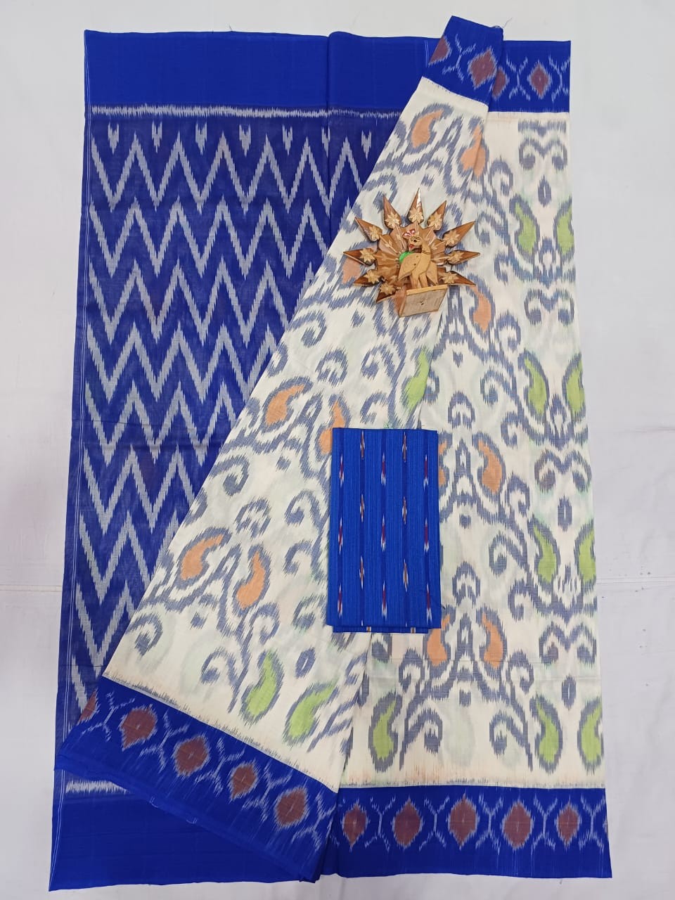 Pochampally Hand woven Ikkat Cotton Saree IKTEZ2RLNCS