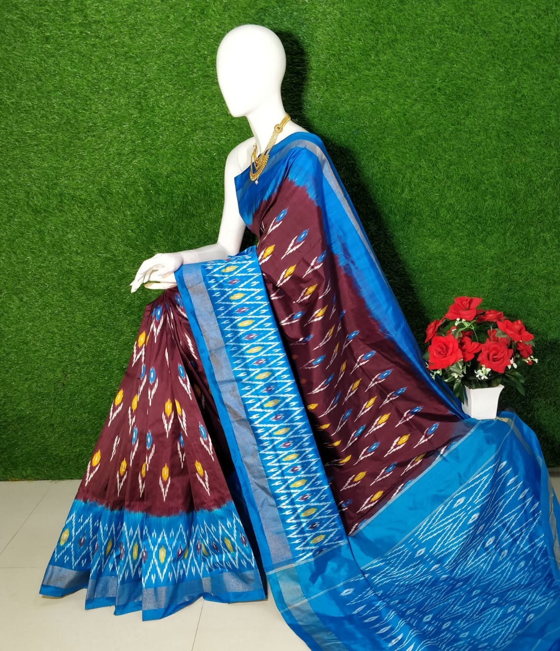 Pochampally Ikkat Silk Saree With  Beautiful Color Combination  IKTANBHYPSS