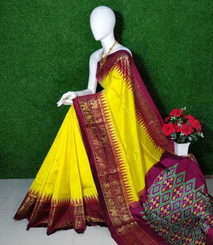 Ganga Jamuna Pochampally Ikkat Silk Saree With Kanchivaram Zari Border IKTKM3WTISS