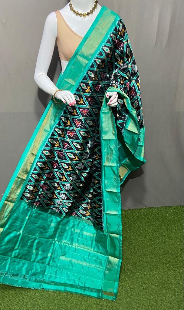 Handwoven Pochampally Ikkat Silk Dupatta with Zari Border_IKTAQPO6CSD