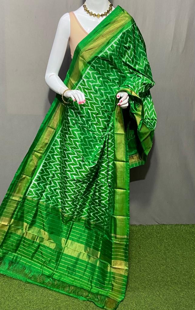 Handwoven Pochampally Ikkat Silk Dupatta with Zari Border_IKT389YJJSD