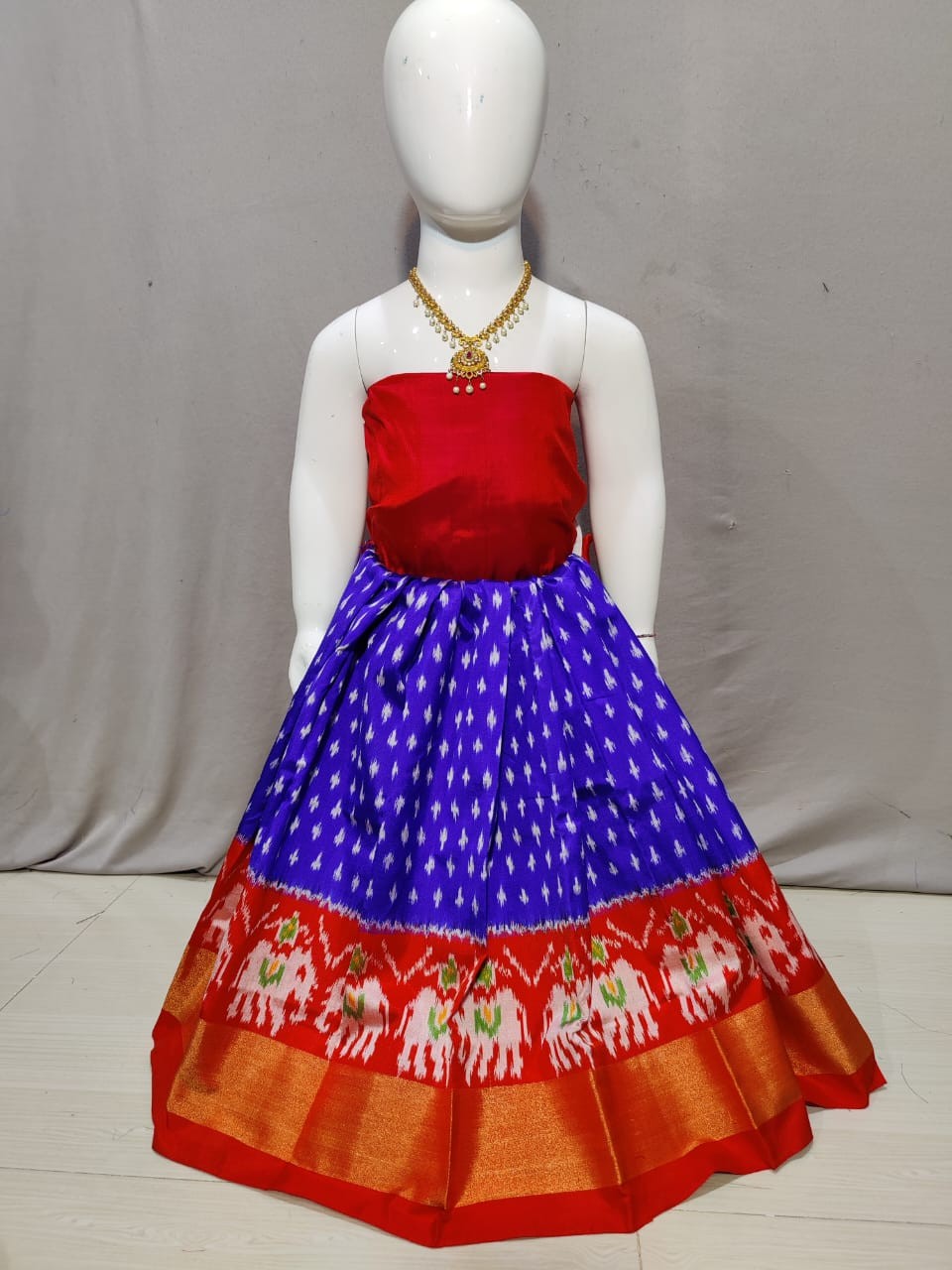 Handwoven Pochampally Ikkat Silk kids Lehenga IKTU2PJYESL