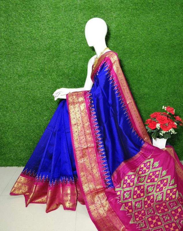 Ganga Jamuna Pochampally Ikkat Silk Saree With Kanchivaram Zari Border IKTMINCRESS