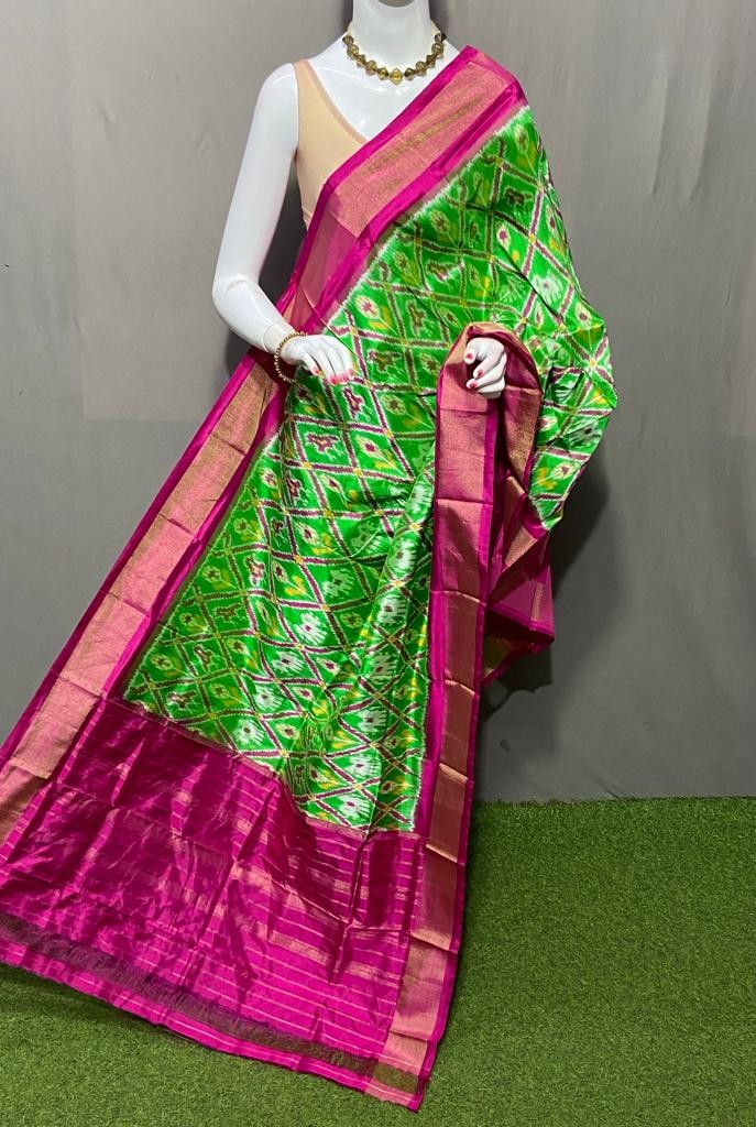 Handwoven Pochampally Ikkat Silk Dupatta with Zari Border_IKT992LX8SD